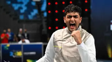 عبدالرحمن طلبة يحصد فضية سلاح الشيش في بطولة العالم للناشئين والشباب